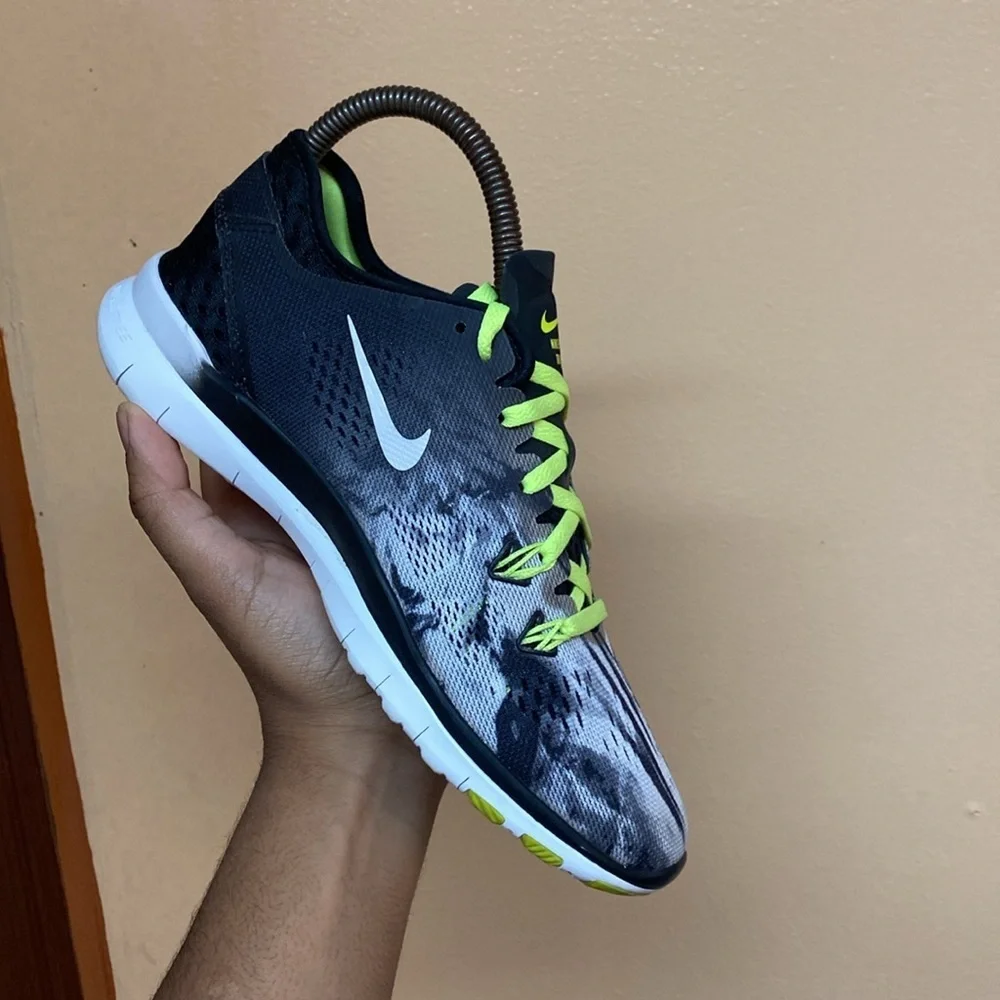 Nike Free TR Fit 5 Women’s Running Sneakers “Black White Gray Volt”